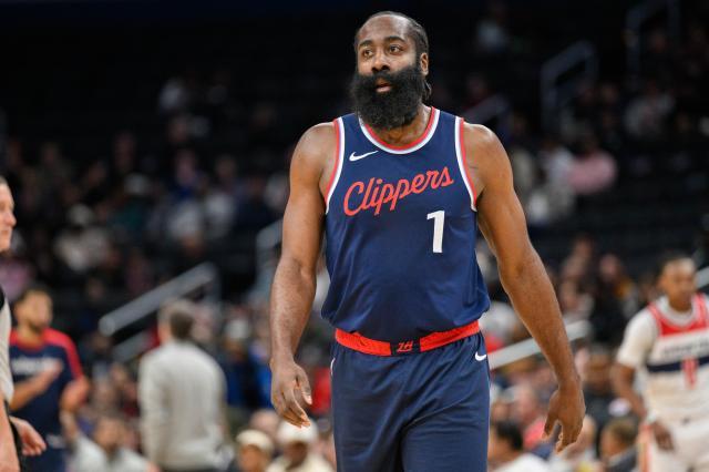 有人摸鱼有人扛起责任 小卡缺席哈登成为绝对领袖